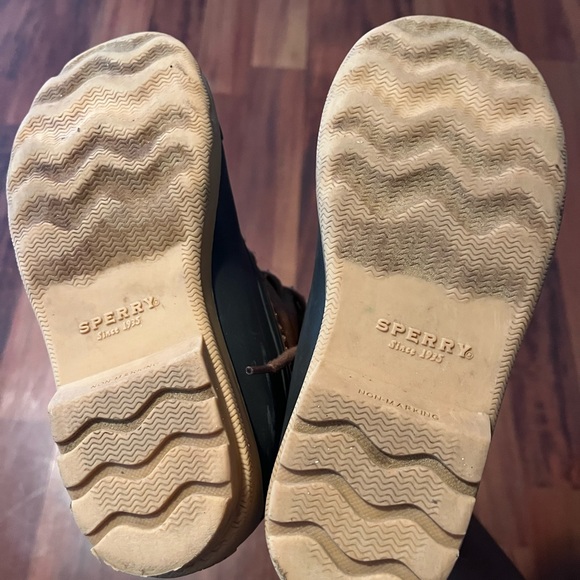Brown Sperry Boots - Picture 4 of 4